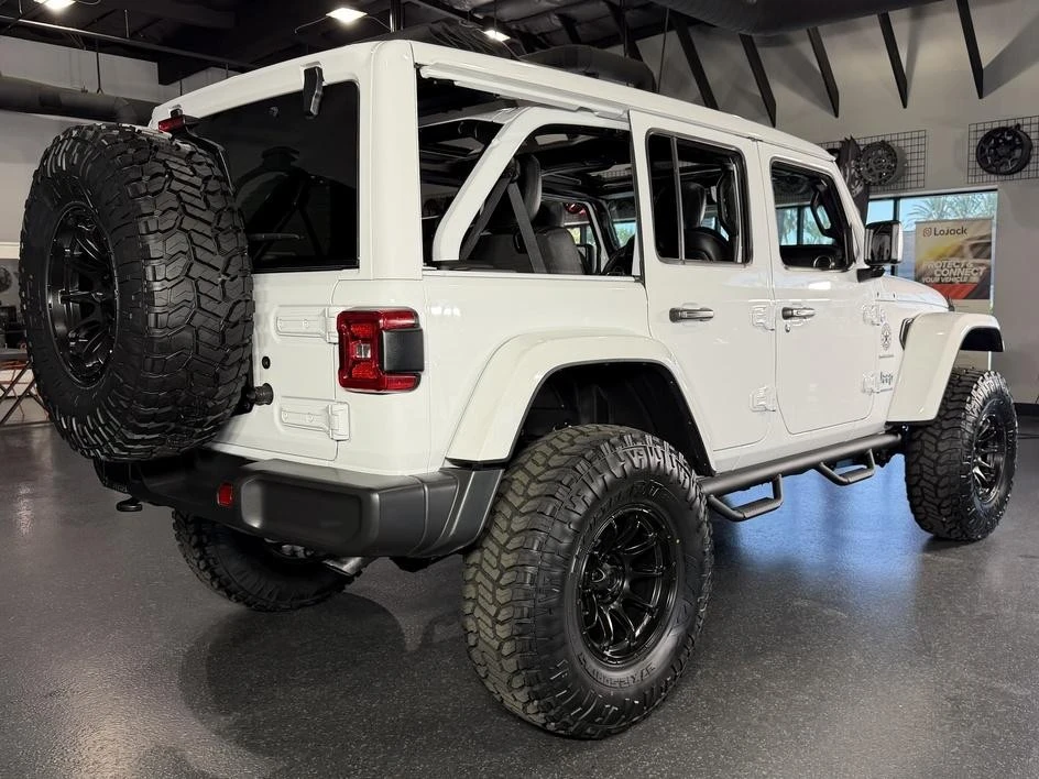 2024 Jeep JL Wrangler - Image 6 of 31