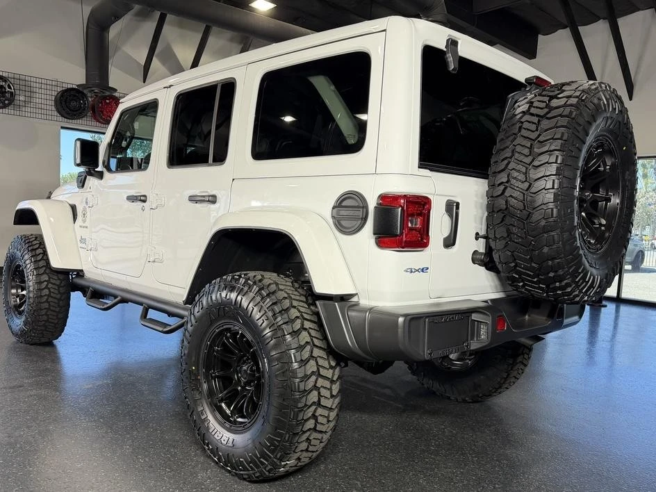2024 Jeep JL Wrangler - Image 16 of 31