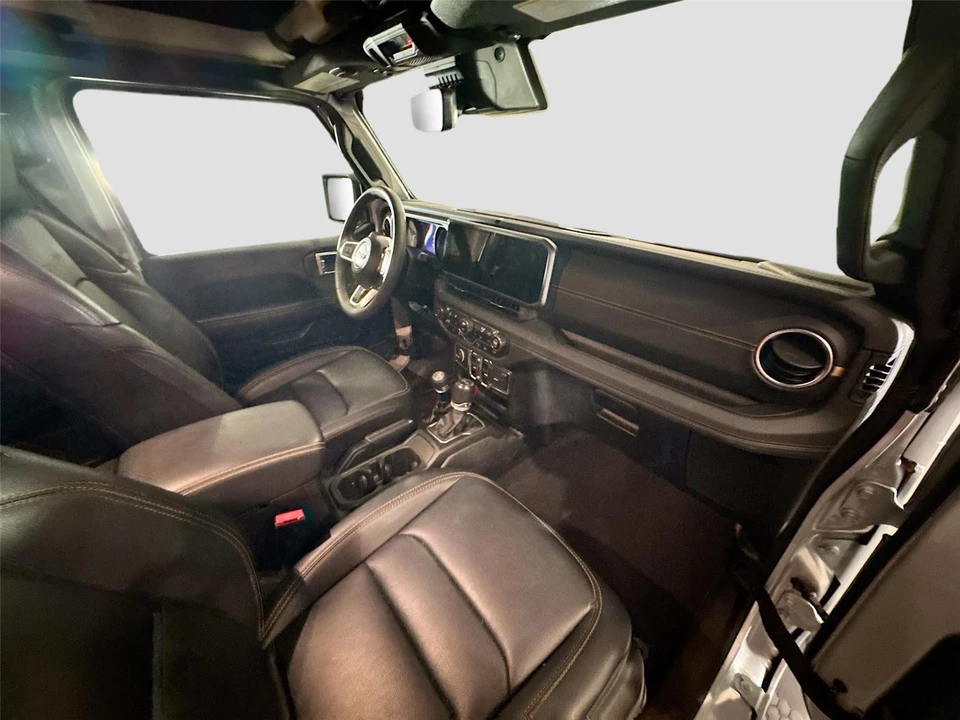 2024 Jeep JL Wrangler - Image 16 of 16