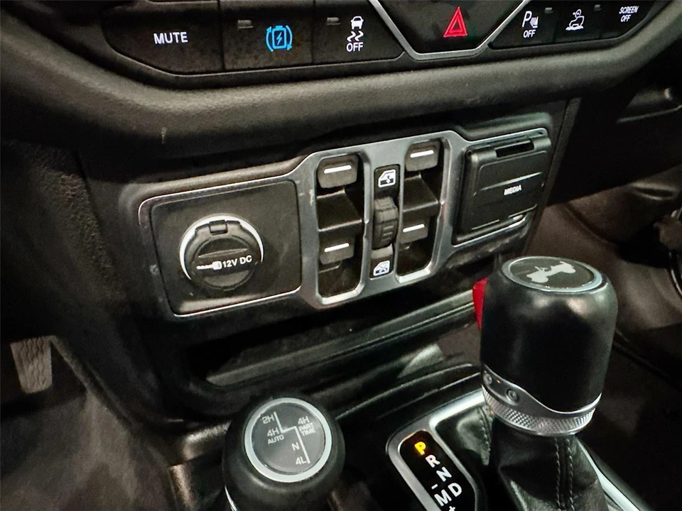 2024 Jeep JL Wrangler - Image 15 of 31