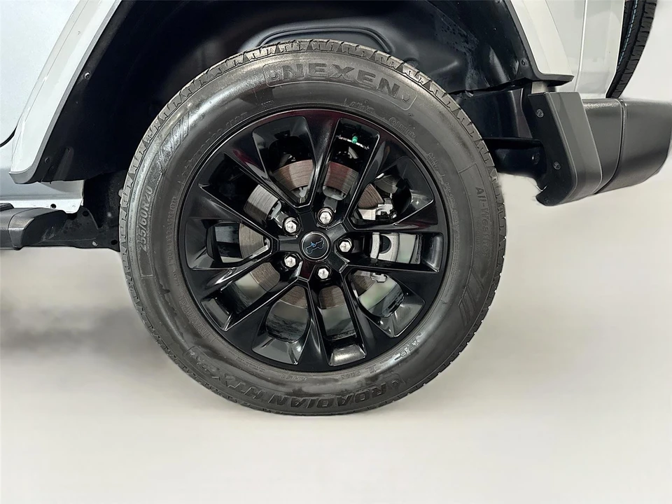 2024 Jeep JL Wrangler - Image 30 of 31