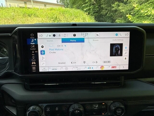 2024 Jeep JL Wrangler - Image 21 of 30
