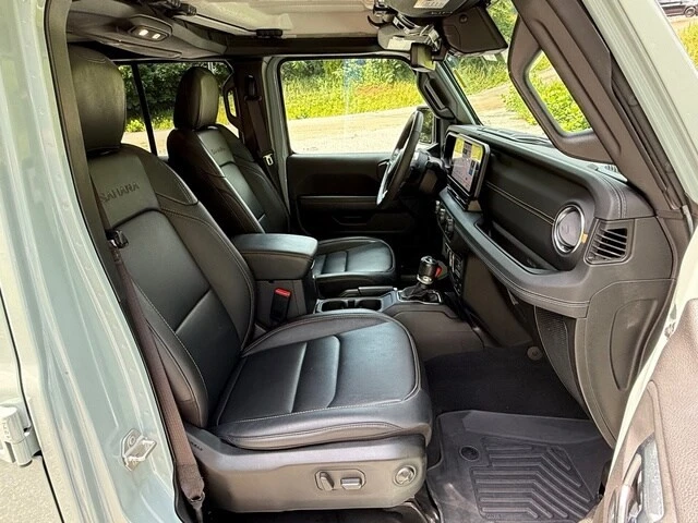 2024 Jeep JL Wrangler - Image 18 of 30