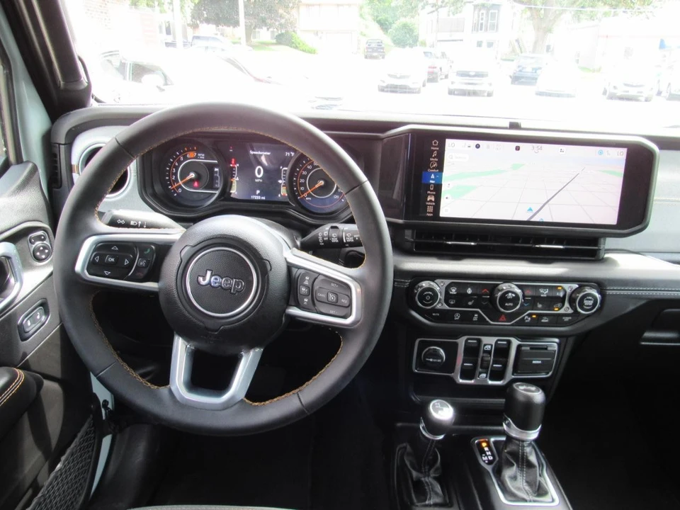 2024 Jeep JL Wrangler - Image 5 of 31