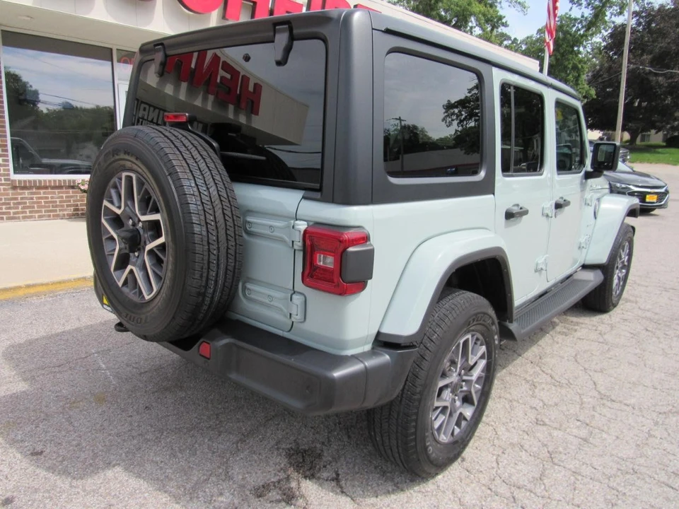 2024 Jeep JL Wrangler - Image 12 of 31