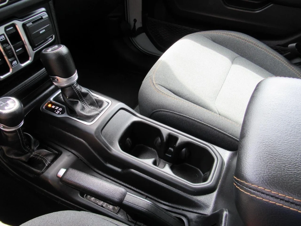 2024 Jeep JL Wrangler - Image 7 of 31