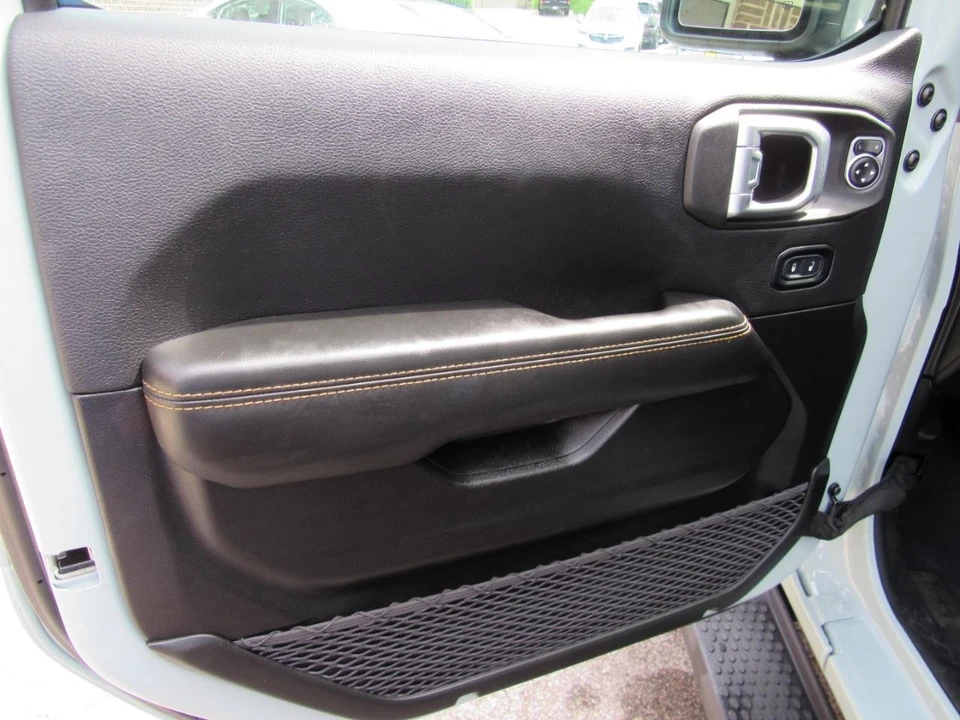 2024 Jeep JL Wrangler - Image 15 of 31