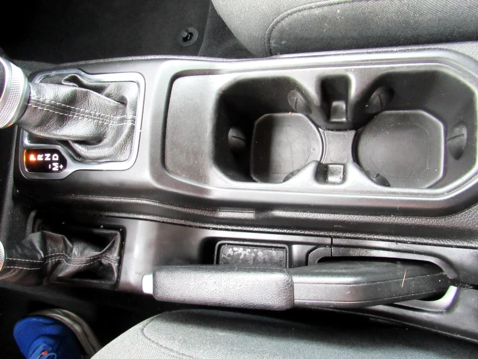 2024 Jeep JL Wrangler - Image 9 of 21