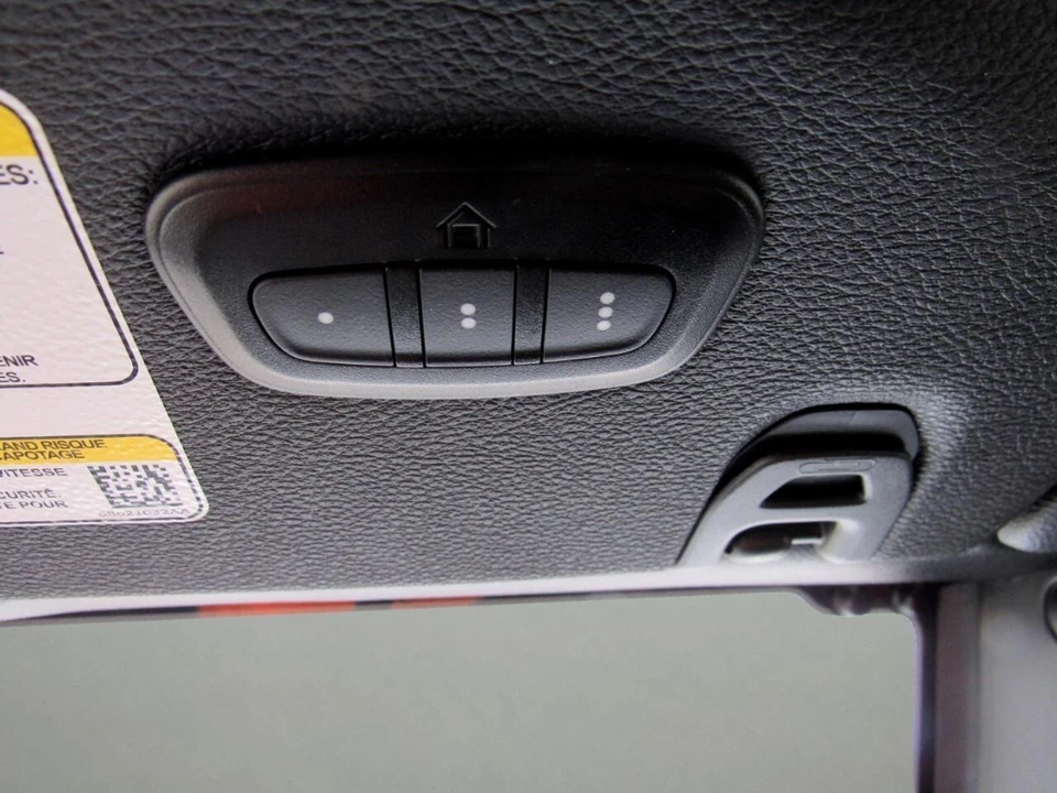 2024 Jeep JL Wrangler - Image 23 of 31