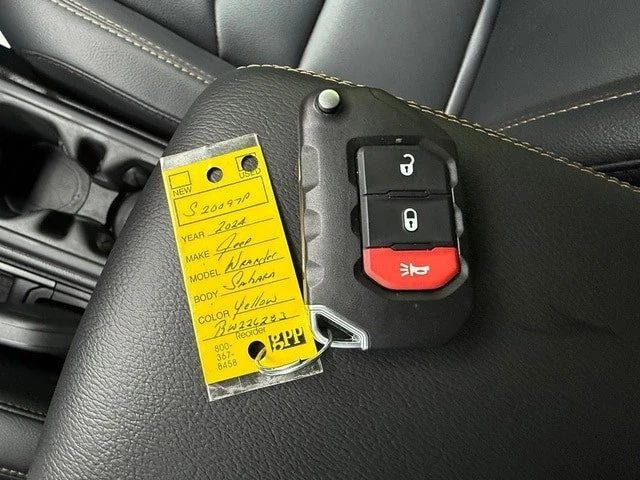2024 Jeep JL Wrangler - Image 28 of 29