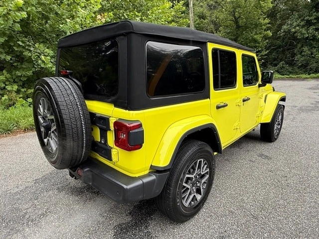 2024 Jeep JL Wrangler - Image 6 of 29
