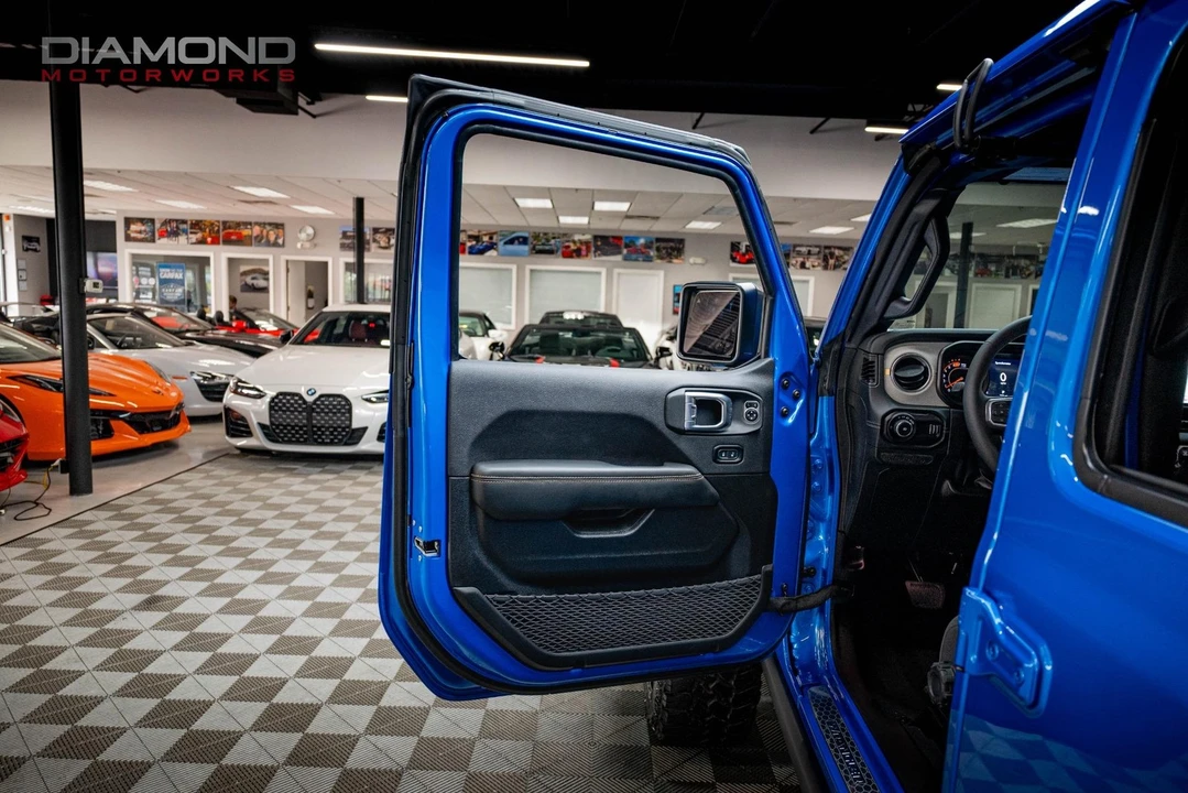 2024 Jeep JL Wrangler - Image 11 of 12