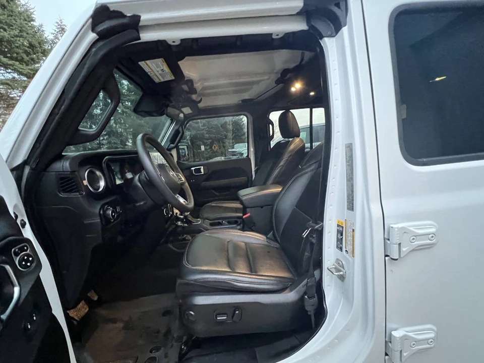 2024 Jeep JL Wrangler - Image 20 of 31