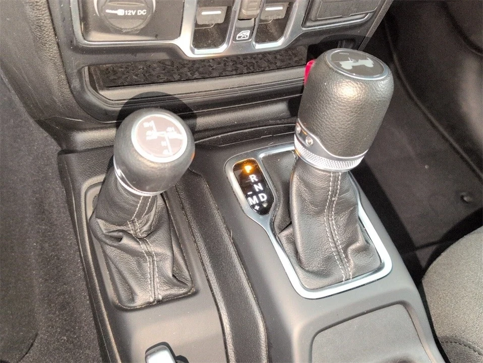2024 Jeep JL Wrangler - Image 20 of 21