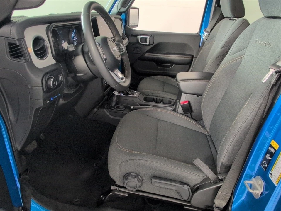2024 Jeep JL Wrangler - Image 5 of 12