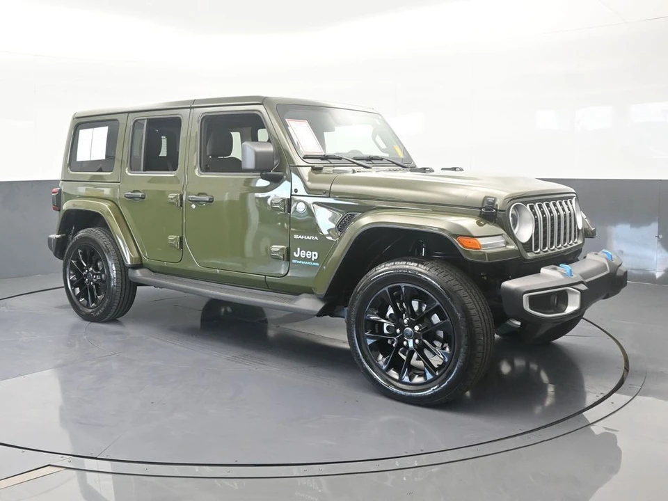 2024 Jeep JL Wrangler - Image 8 of 12