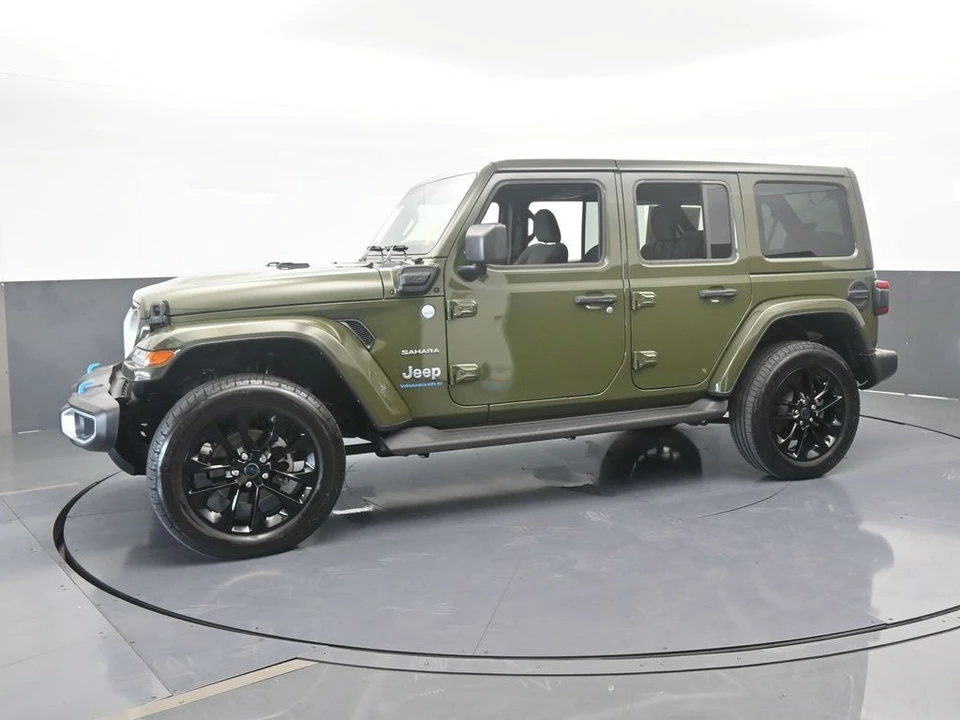 2024 Jeep JL Wrangler - Image 2 of 12