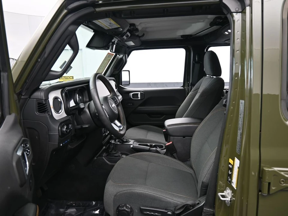 2024 Jeep JL Wrangler - Image 11 of 12