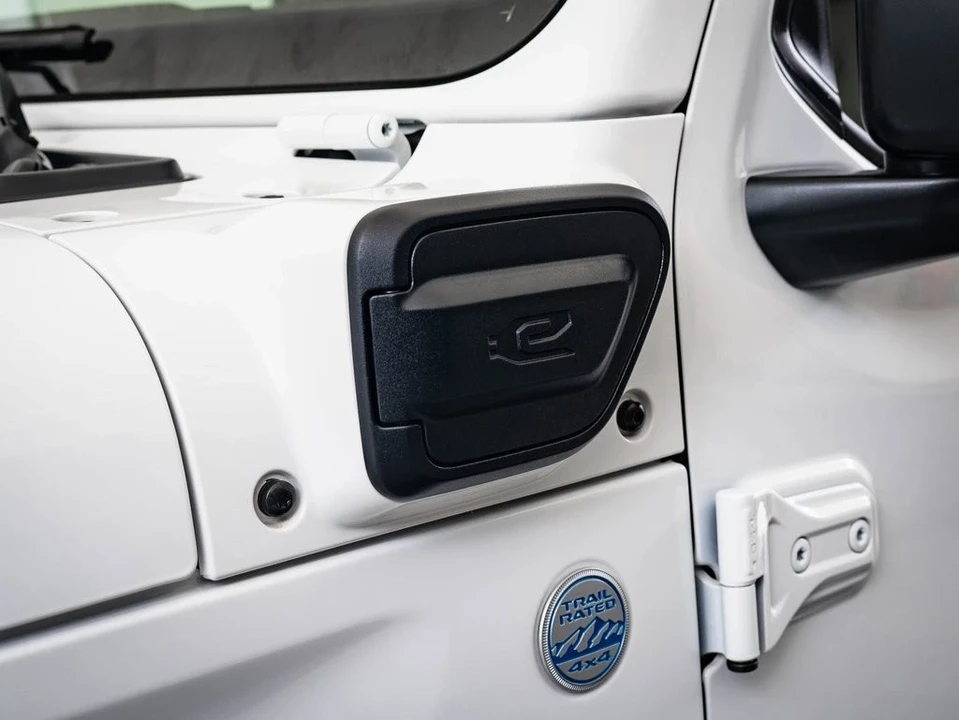 2024 Jeep JL Wrangler - Image 9 of 21