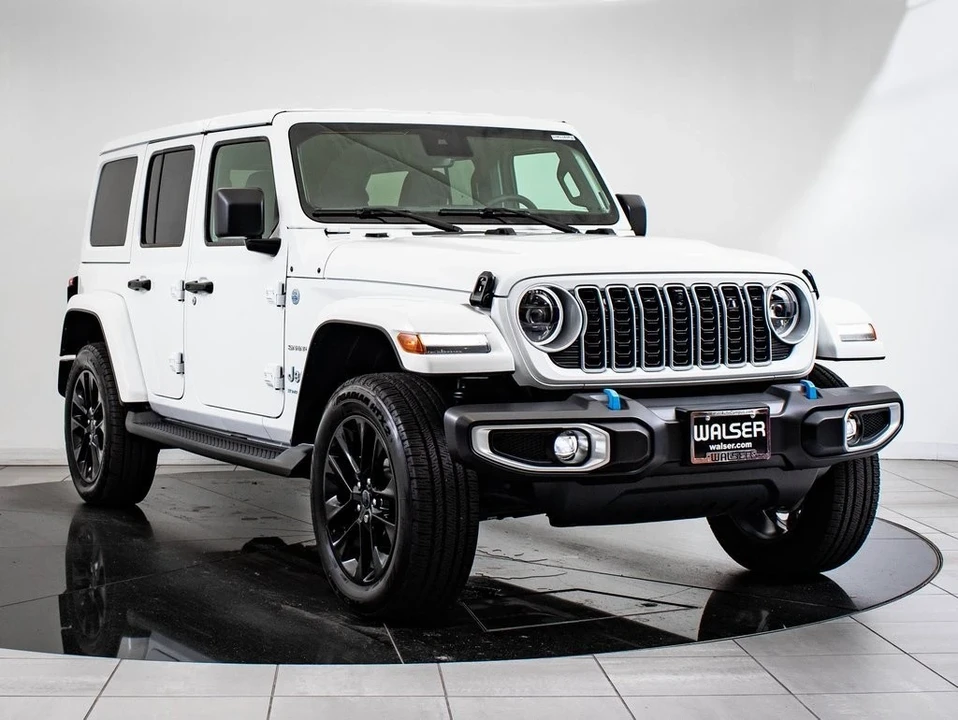 2024 Jeep JL Wrangler - Image 12 of 21