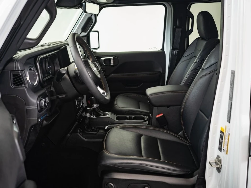2024 Jeep JL Wrangler - Image 19 of 21