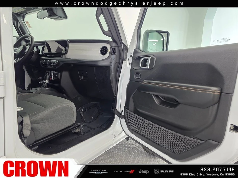 2024 Jeep JL Wrangler - Image 11 of 12