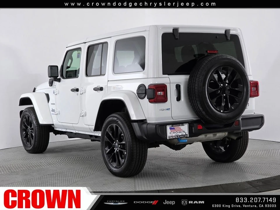 2024 Jeep JL Wrangler - Image 5 of 12