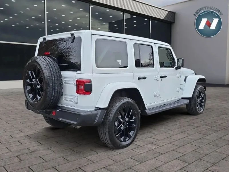 2024 Jeep JL Wrangler - Image 5 of 12