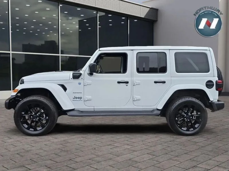 2024 Jeep JL Wrangler - Image 2 of 12