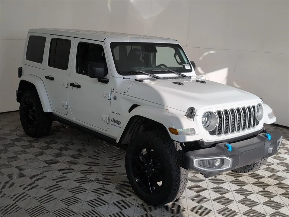 2024 Jeep JL Wrangler - Image 2 of 12