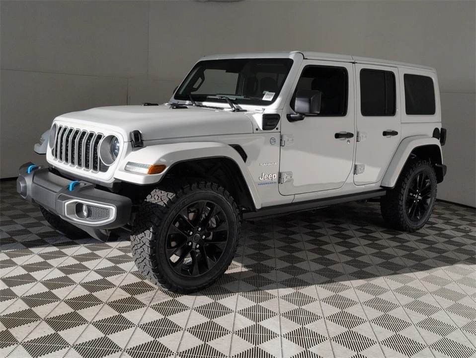 2024 Jeep JL Wrangler - Image 4 of 12