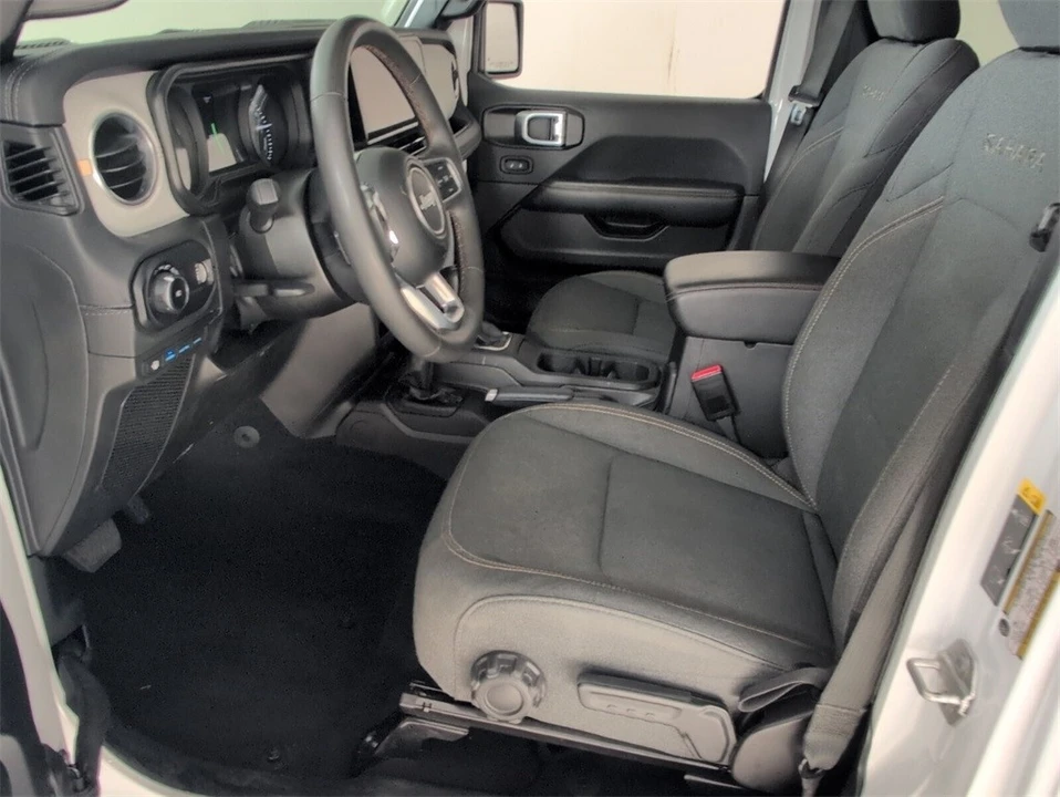 2024 Jeep JL Wrangler - Image 7 of 12