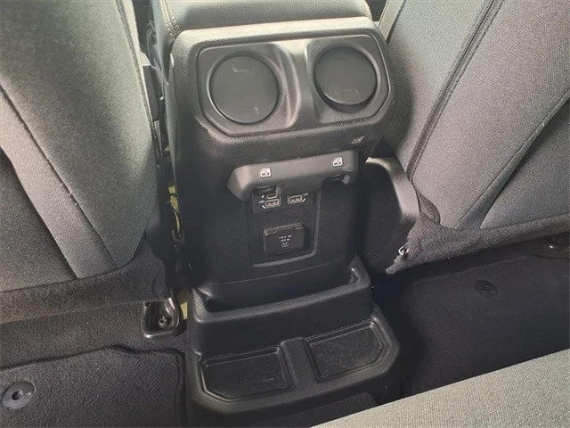 2024 Jeep JL Wrangler - Image 9 of 21