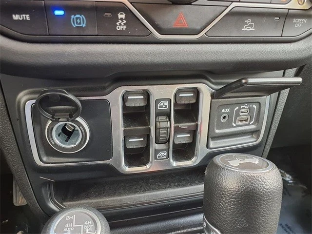 2024 Jeep JL Wrangler - Image 6 of 21