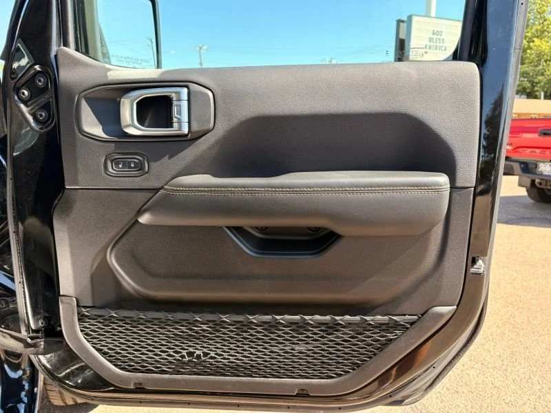 2024 Jeep JL Wrangler - Image 10 of 20