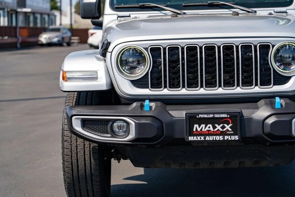 2024 Jeep JL Wrangler - Image 4 of 10