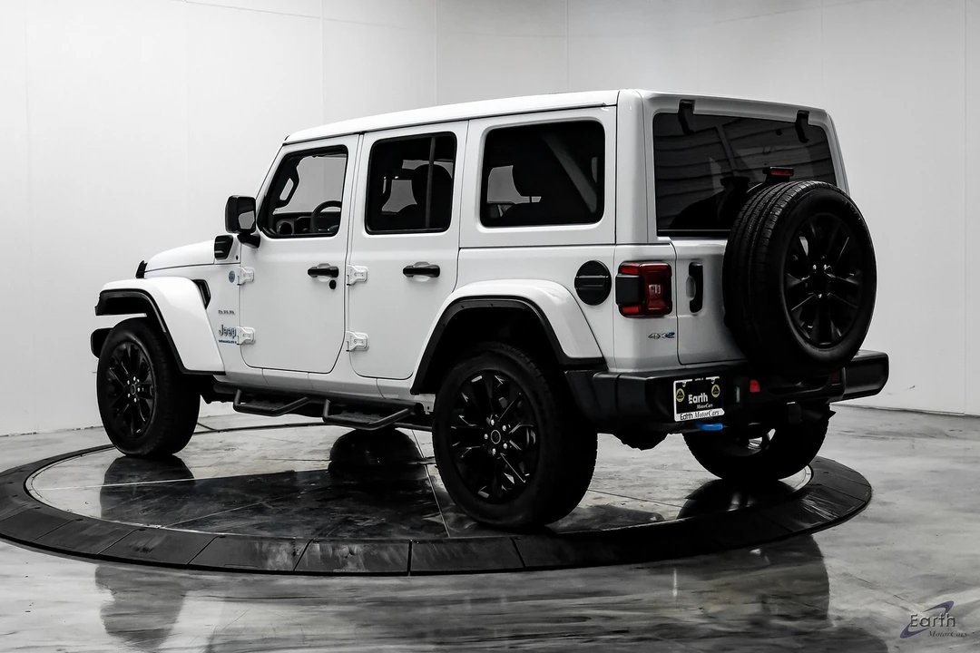 2024 Jeep JL Wrangler - Image 8 of 12