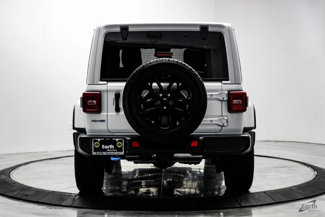 2024 Jeep JL Wrangler - Image 10 of 12