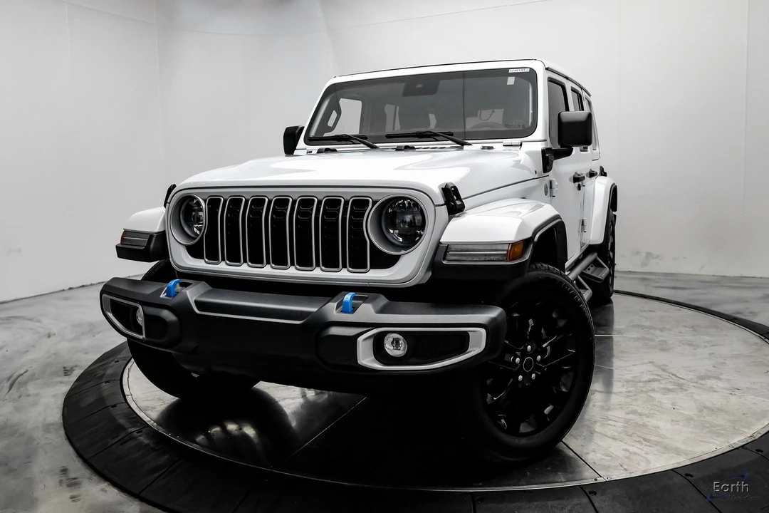 2024 Jeep JL Wrangler - Image 3 of 12