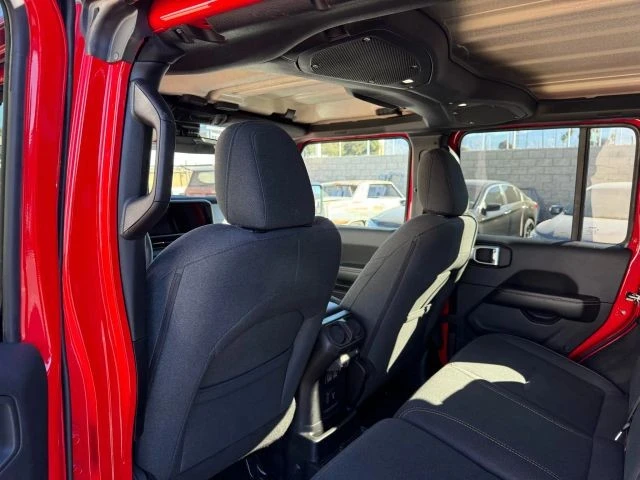 2024 Jeep JL Wrangler - Image 17 of 21