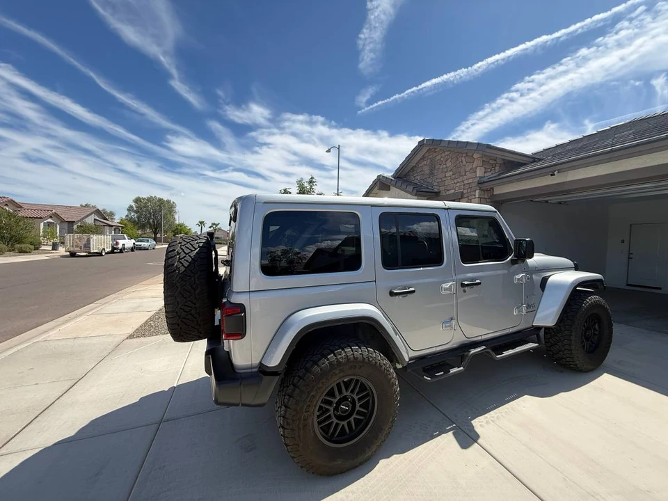 2024 Jeep JL Wrangler - Image 5 of 11