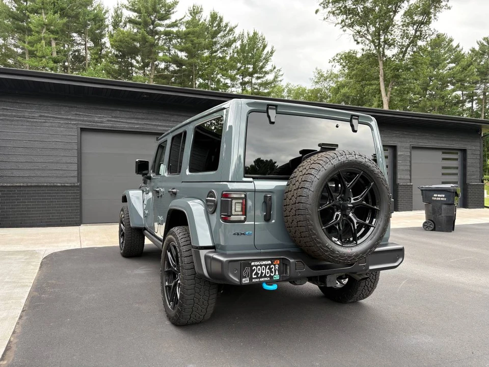2024 Jeep JL Wrangler - Image 8 of 8