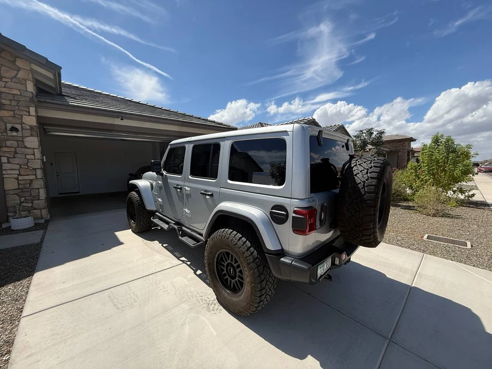 2024 Jeep JL Wrangler - Image 6 of 11