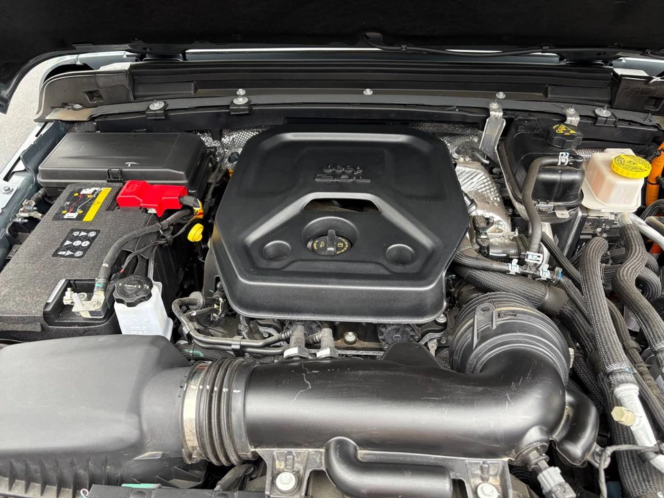 2024 Jeep JL Wrangler - Image 7 of 8