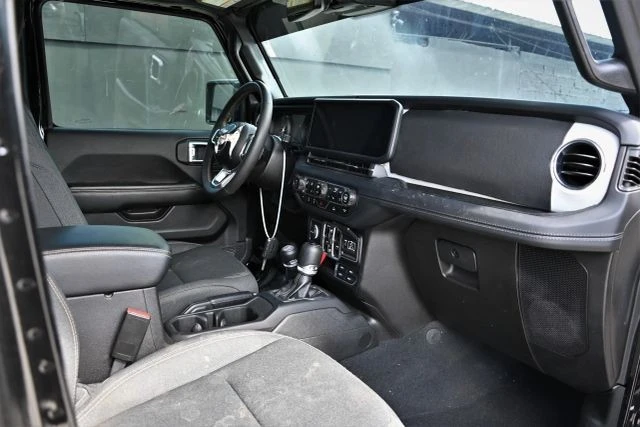 2024 Jeep JL Wrangler - Image 13 of 22
