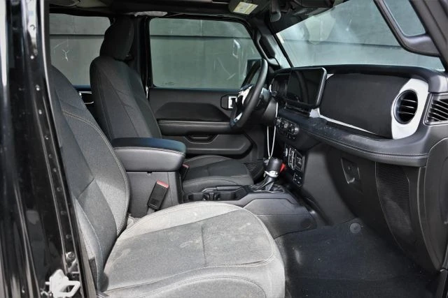 2024 Jeep JL Wrangler - Image 12 of 22