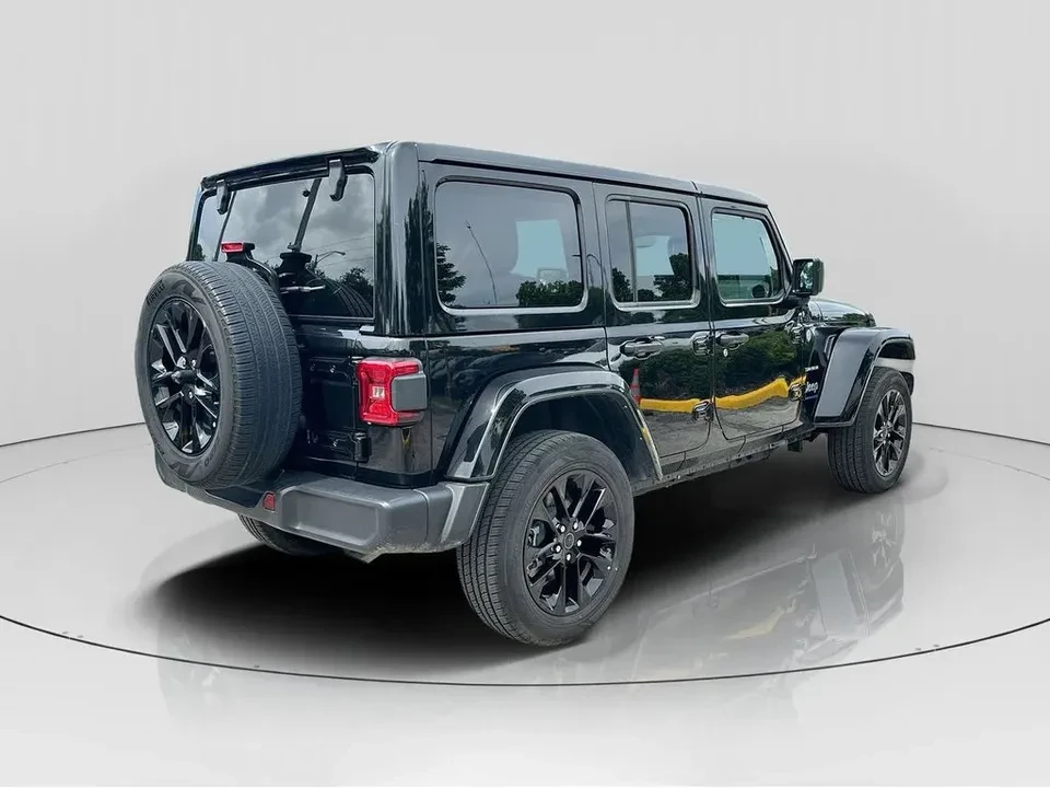2024 Jeep JL Wrangler - Image 4 of 6