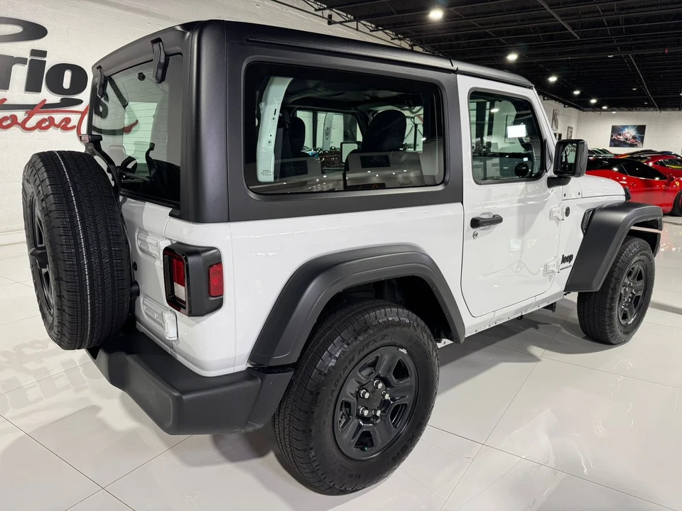 2024 Jeep JL Wrangler - Image 7 of 12