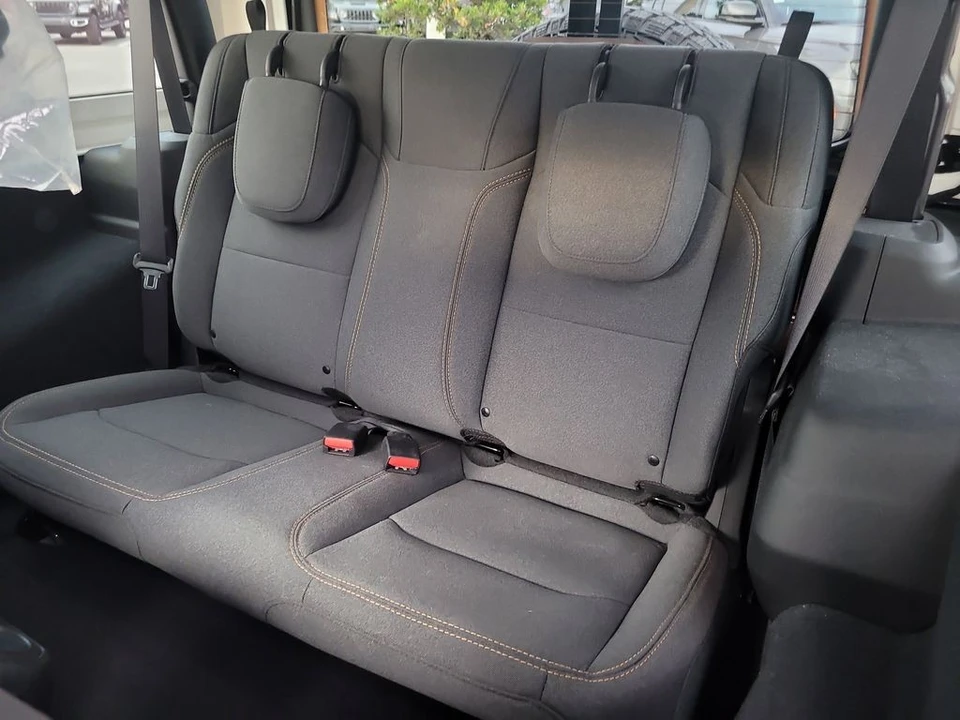 2024 Jeep JL Wrangler - Image 17 of 21