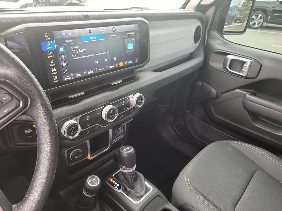 2024 Jeep JL Wrangler - Image 18 of 21